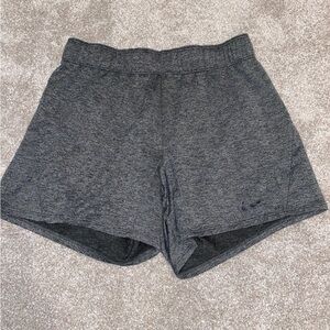 Nike Dri Fit Shorts Woman’s XS‎